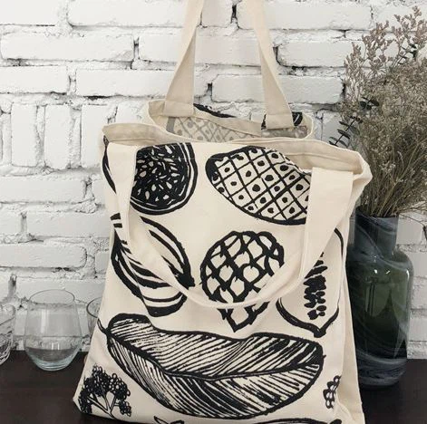 Printed Thick Canvas Shoulder Bag